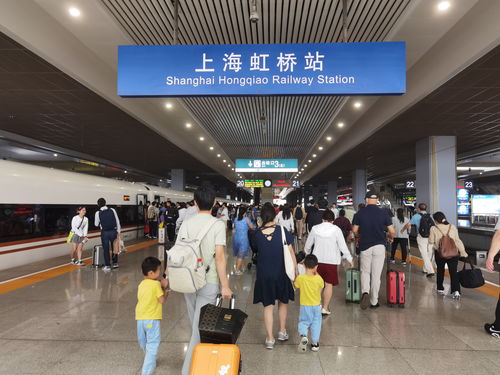 中秋國慶假期臨近尾聲,鐵路上海站預計今日到達旅客61萬人次